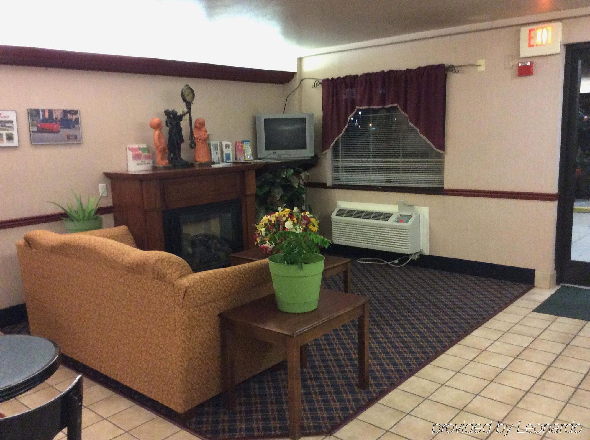 Country Hearth Inn - 鲍灵格林 外观 照片